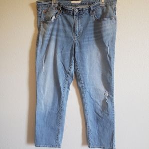 Levi Strauss boyfriend jeans
